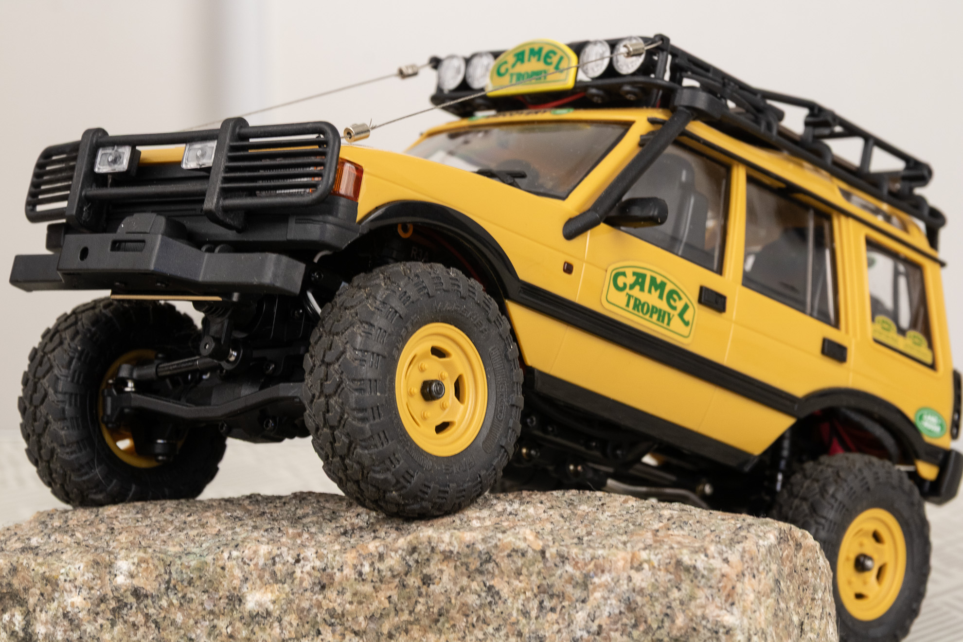 Land Rover Discovery FMS 1/24ème